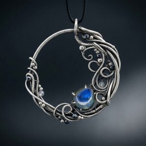 Cold Bloom — Labradorite Pendant