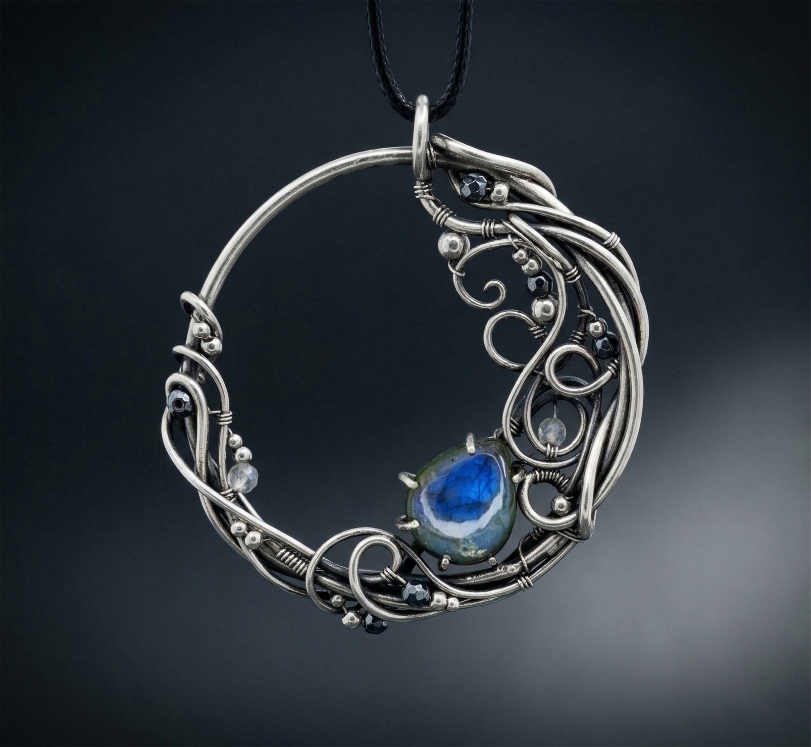 Cold Bloom — Labradorite Pendant - Image 1