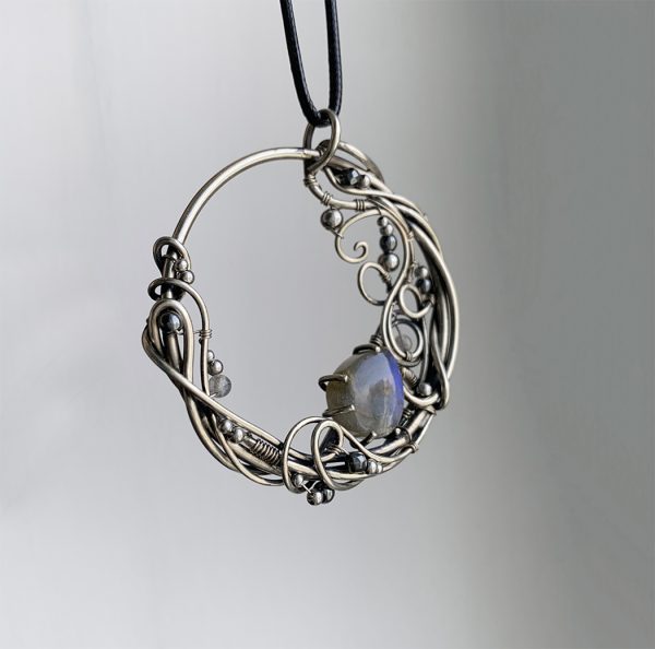 Cold Bloom — Labradorite Pendant - Image 4