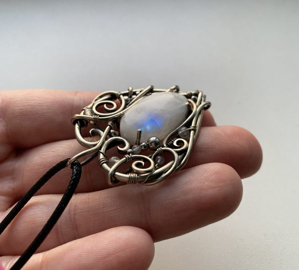 Heart of Lace — Moonstone Pendant - Image 3