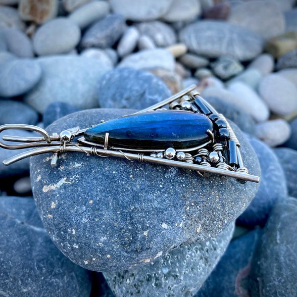 Triad Echo — Labradorite Pendant - Image 3
