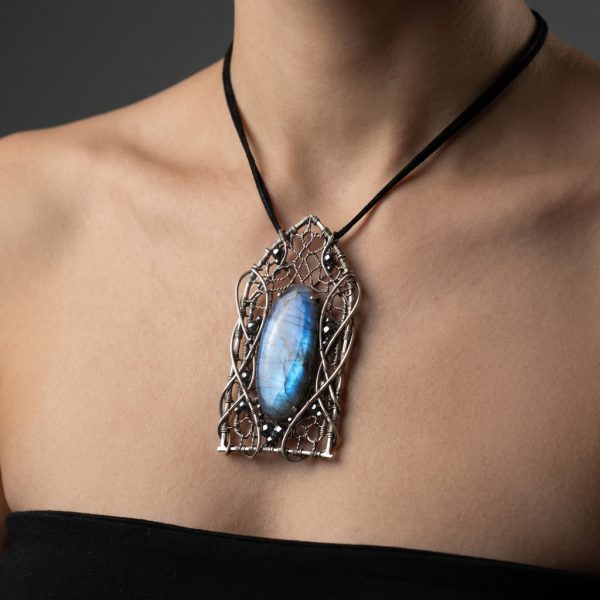 Vine Mirror — Labradorite Pendant