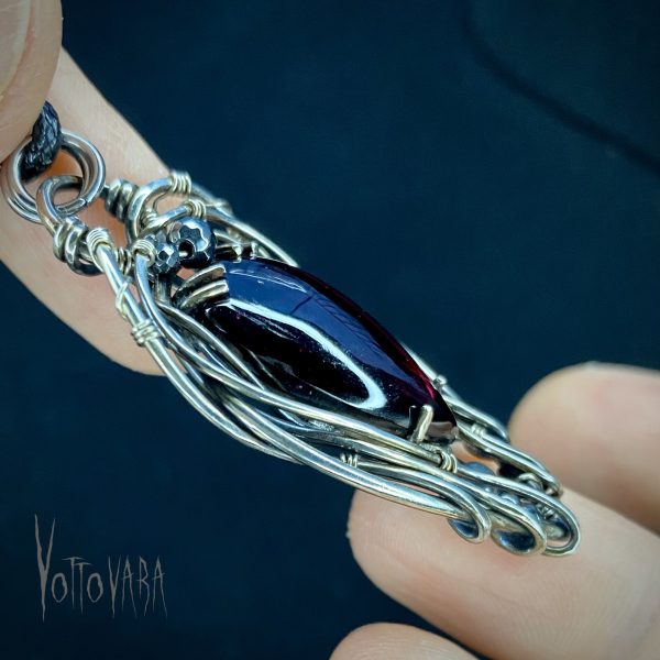 Blue Eye — Garnet Pendant - Image 4