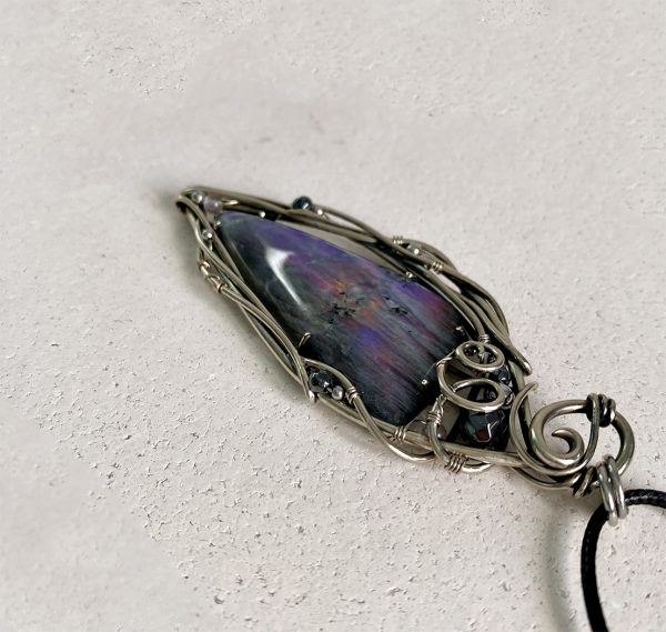 Silver Flow — Labradorite Pendant - Image 3