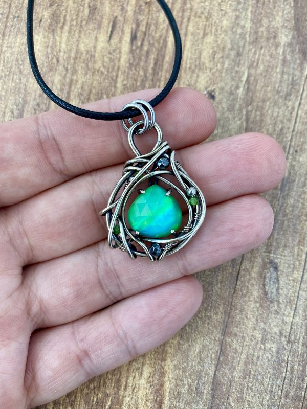 Green Heart — Aurora Opal Pendant - Image 4