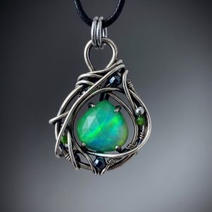 Green Heart — Aurora Opal Pendant